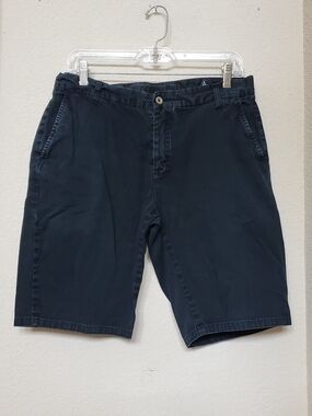 Paperbacks Men's Black Cotton Flat Front Shorts.  Size 34